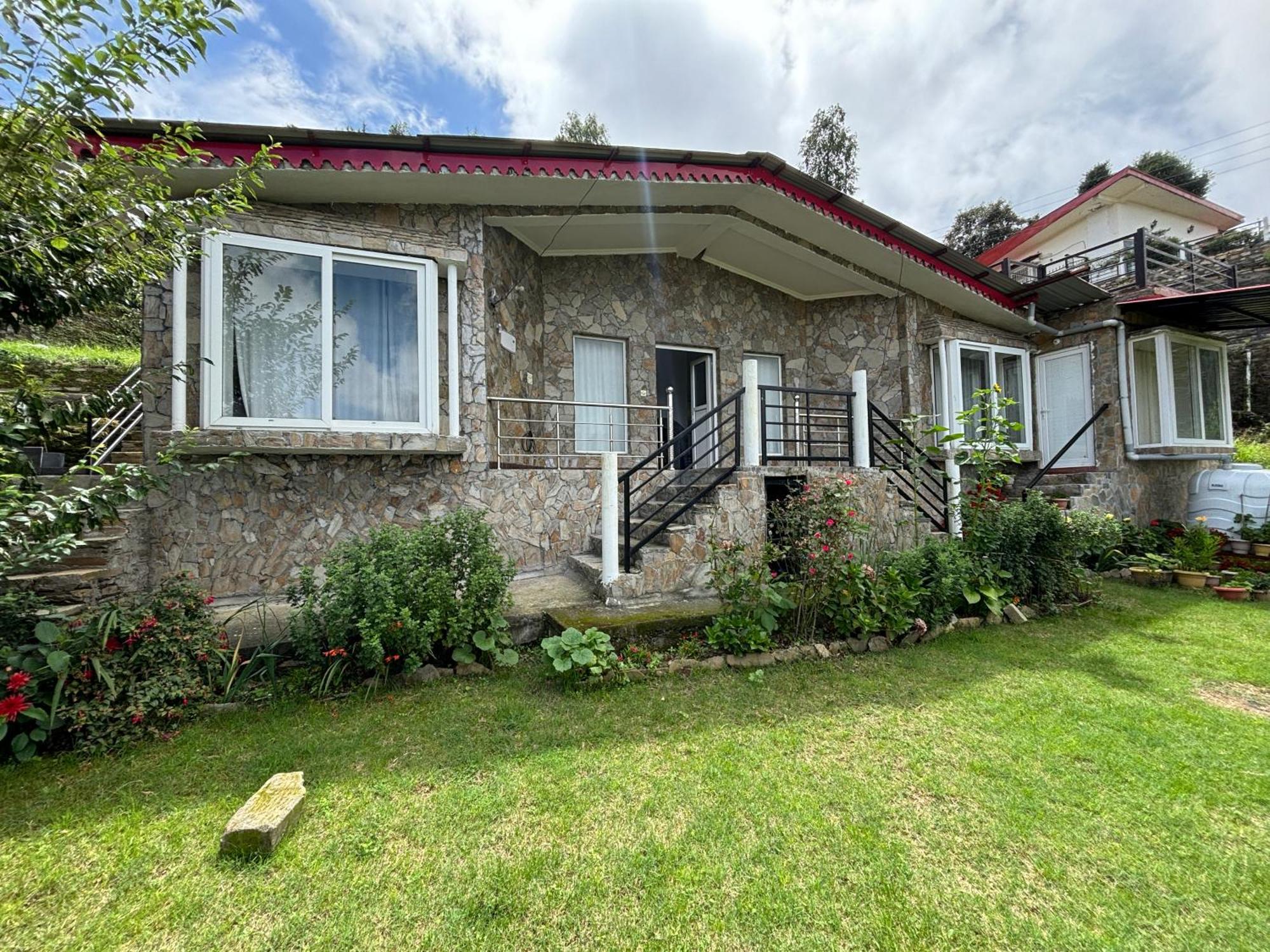 Indus Valley Mukteshwar Villa Exterior photo